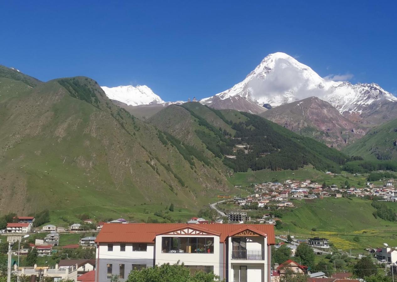 Aronia Kazbegi Hotel Exterior foto