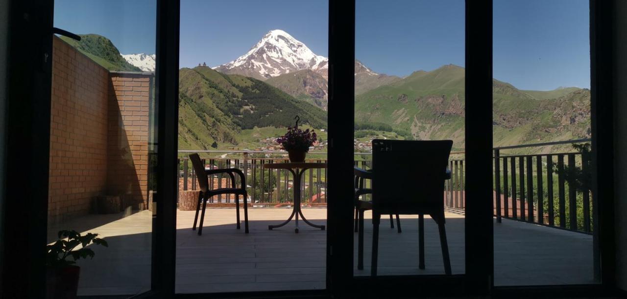 Aronia Kazbegi Hotel Exterior foto