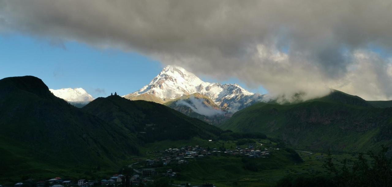 Aronia Kazbegi Hotel Exterior foto